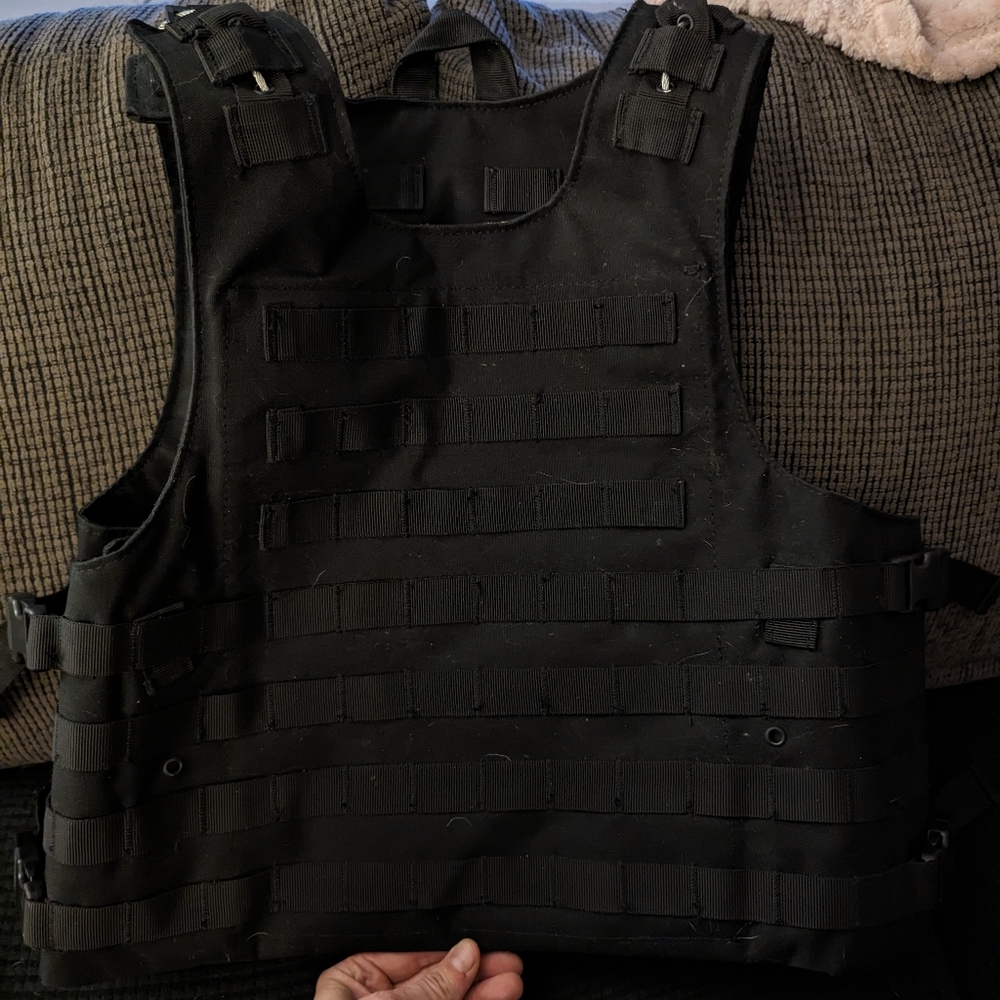 Black IBA/plate carrier